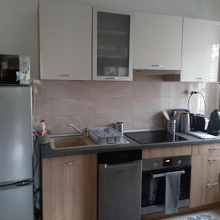 Megyeri Apartman Pocsmegyer Ngoại thất bức ảnh