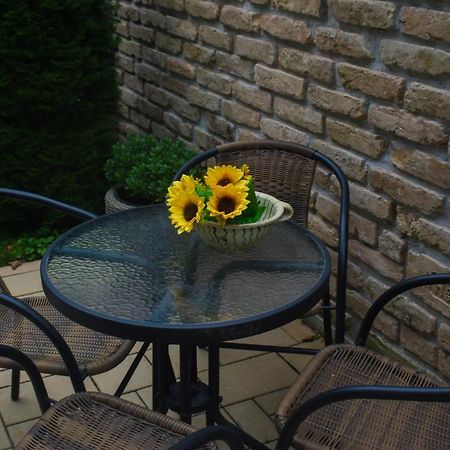 Megyeri Apartman Pocsmegyer Ngoại thất bức ảnh